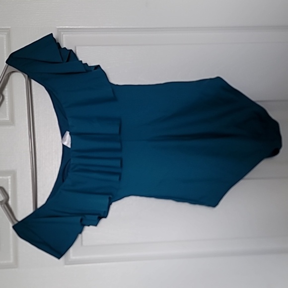 Swimsuit - Picture 4 of 4